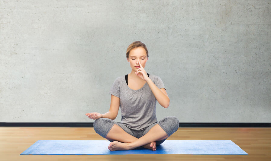 comprendre Surya Bhedana Pranayama Surya Bhedana Pranayama de A à Z