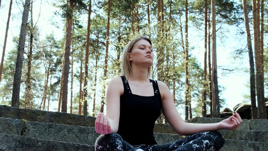 Comment bien respirer au yoga la respiration au yoga